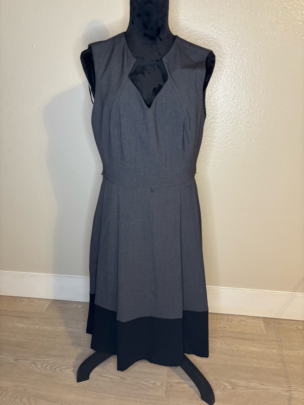Calvin Klein Sleeveless Grey and Black A-Line Dress Size 12